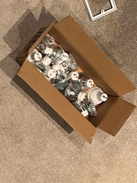 Photo of free GU10 LED spotlight bulbs (Richmond TW10) #1