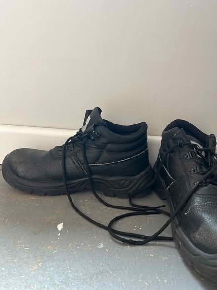 Photo of free Steel toe boots (kenilworth CV8) #2