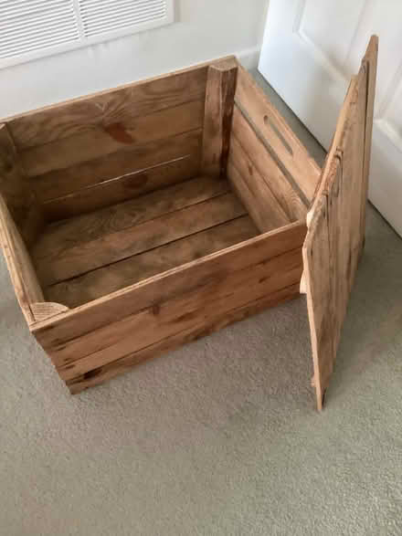 Photo of free Apple crate \ storage box (Lower Earley RG6) #3