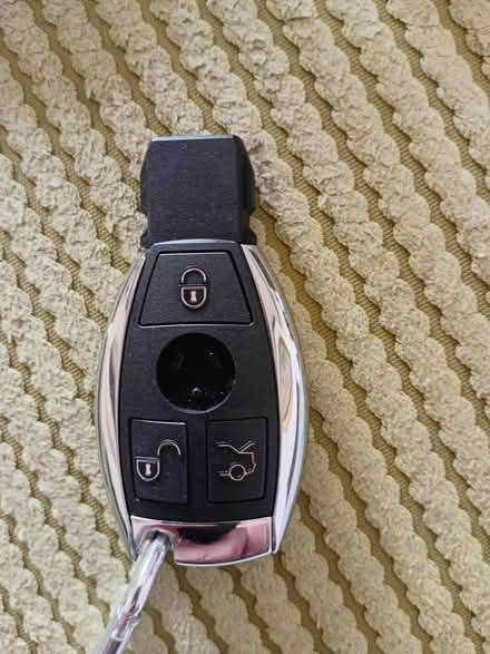 Photo of Mercedes key fob (Rochdale/Manchester OL12) #2