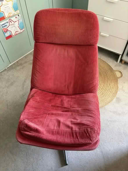 Photo of free vintage ikea luna swivel chair (Moor Allerton LS17) #1