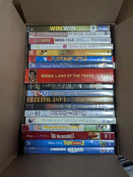 Photo of free DVDs - standard definition (94040) #1