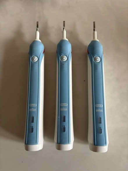 Photo of free Braun electric toothbrushes (Kenilworth CV8) #1