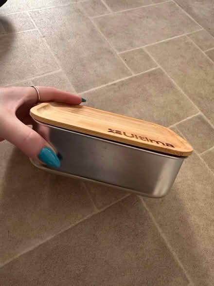 Photo of free Small metal lunchbox (RG30, Reading West) #1