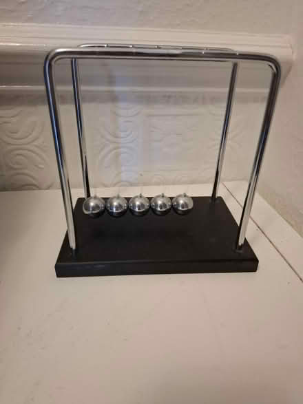 Photo of free Newton's cradle (ME20) #1