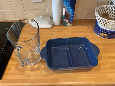 Photo of free Jug and oven tray (Loughborough) #1