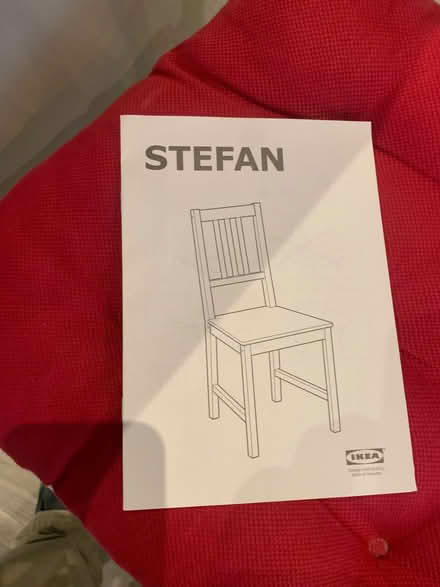 Photo of free Single white chair (New Mills SK22) #3