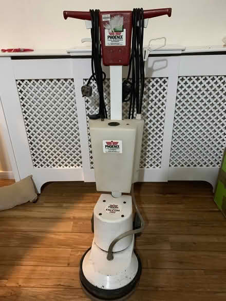 Photo of free Small floor buffer (Luton LU1) #1