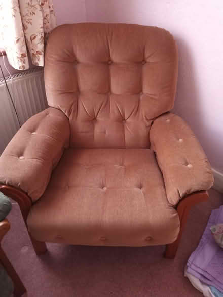 Photo of free 3 Piece suite (Lee SE12) #2