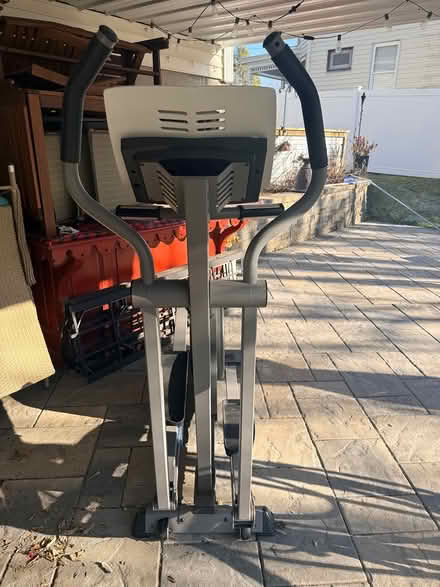 Photo of free Reebok Elliptical RL 525 (Ayer) #4