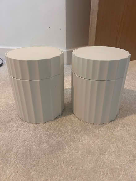 Photo of free White tins (WA4) #1