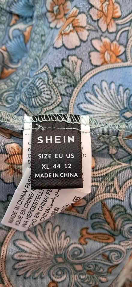 Photo of free Light summer dresses (B20) #1