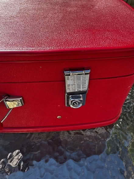 Photo of free vintage suitcase (Sherwood TN2) #3