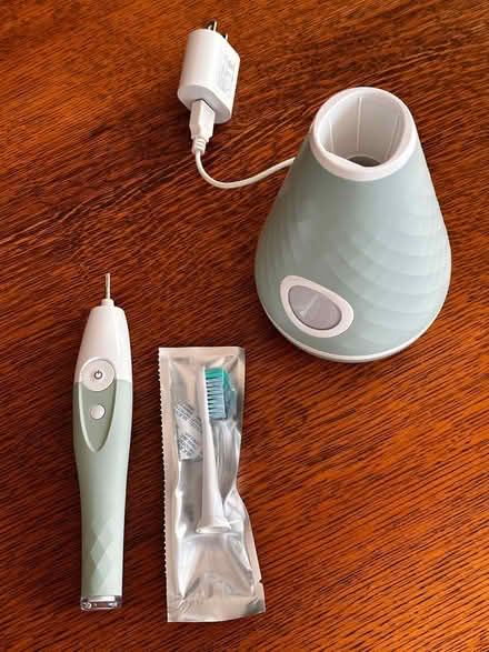 Photo of free TAO sonic electric toothbrushes (Oakland near Lake Merritt) #3