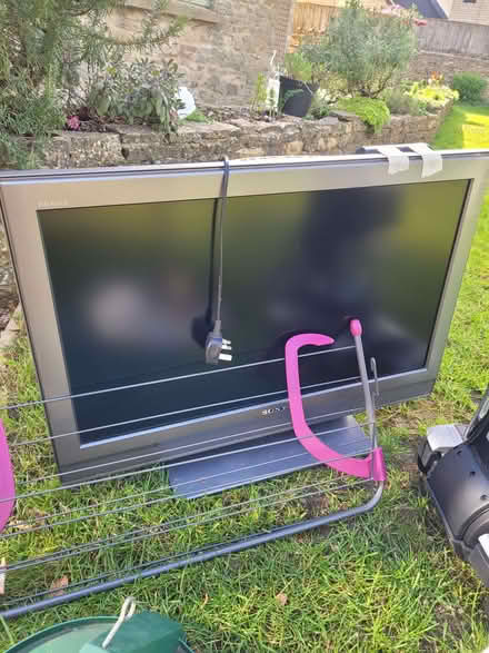 Photo of free Various items. TV, Vax carpet cleaner, ironing board, etc (Lechlade GL7) #4