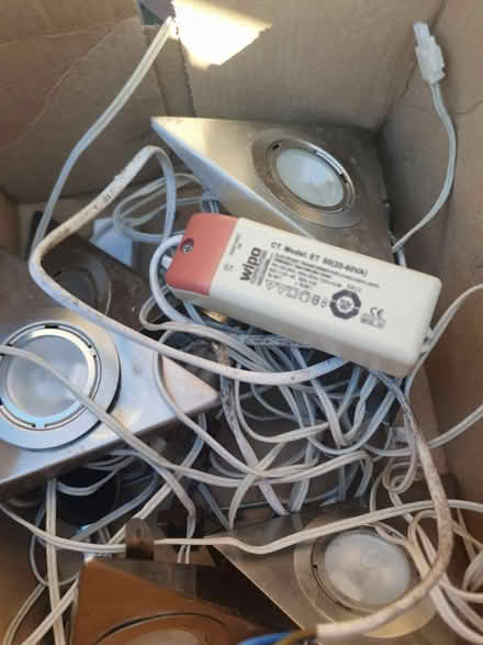 Photo of free Under cupboard lights (HP17 Haddenham) #1