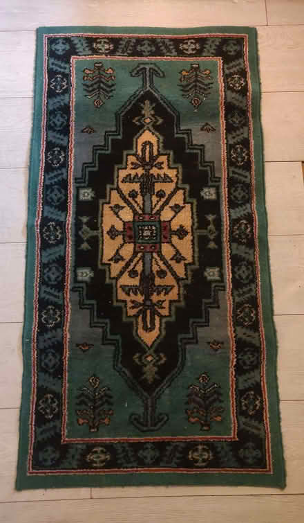 Photo of free Persian/Aztec-style rug (small) (Southwick BN42) #1