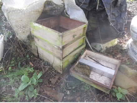 Photo of free National beehive parts: (The Bog SY5) #1