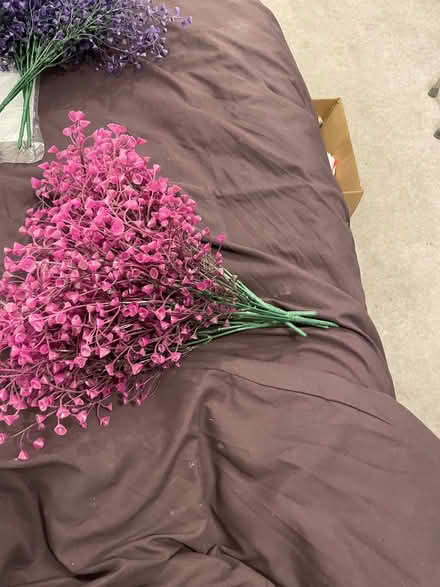 Photo of free fake flowers (Wandsworth SW18) #1