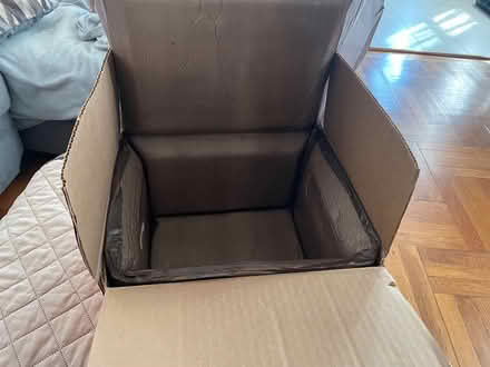 Photo of free Insulated mailing box (Mount Vernon) #1