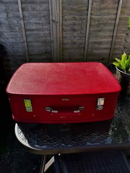 Photo of free vintage suitcase (Sherwood TN2) #1