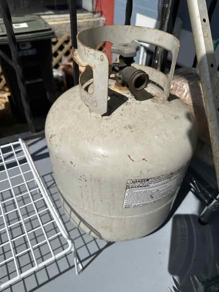 Photo of free Propane tank (Park View - Colombia Heights) #1