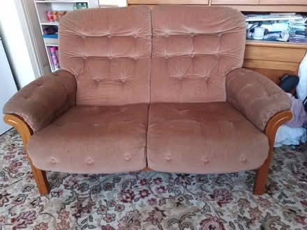 Photo of free 3 Piece suite (Lee SE12) #1