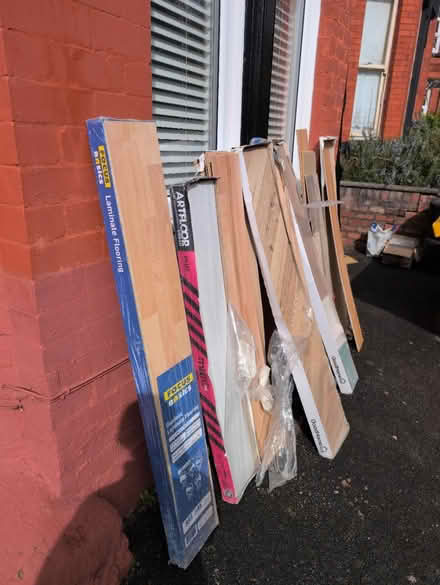 Photo of free Floor panels/ laminate (L17) #1