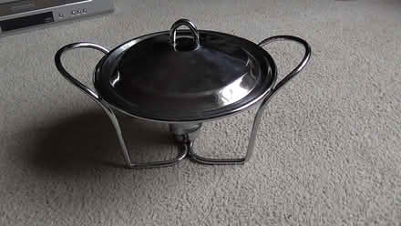 Photo of free serving bowl stand, lid and tealight (St Albans AL4) #2
