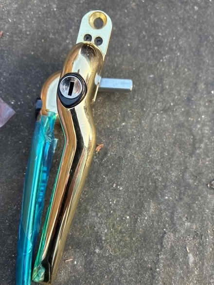 Photo of free UPVC window handles (SS15) #3