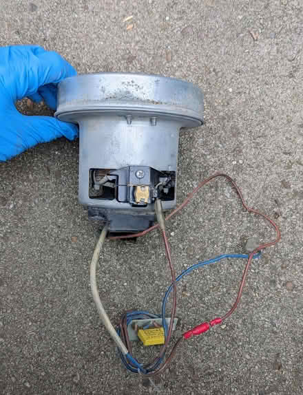 Photo of free Spritz Hoover 700w Motor. (PL4) #2