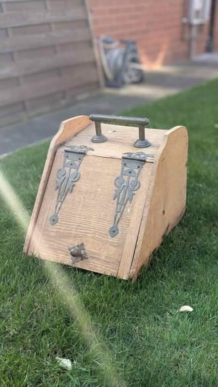 Photo of free Antique coal scuttle (WF1) #1