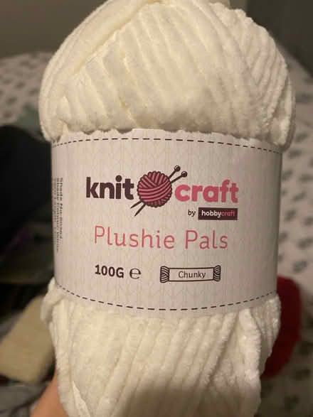 Photo of free bunch of chunky yarn (SW193TA) #1