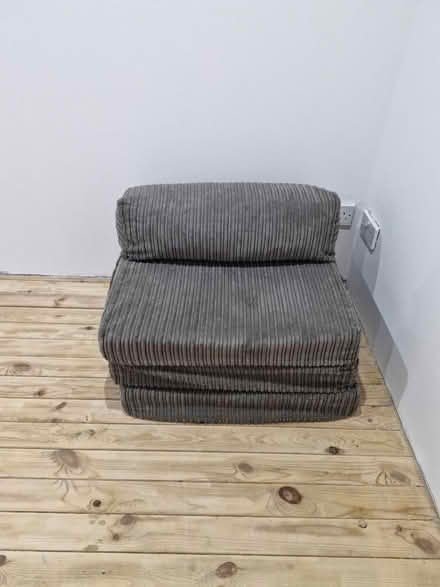 Photo of free Sofa bed (RM9 Upney) #1
