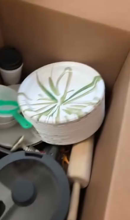 Photo of free Box of kitchen items (Redwood city) #4