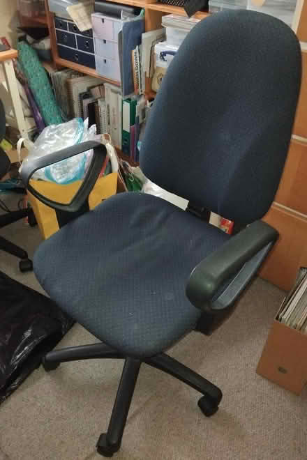 Photo of free Office swivel chair (Fleet DA2) #1