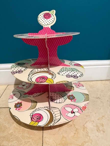 Photo of free Sturdy cardboard cupcake stand (Spital Meadow SL4) #1