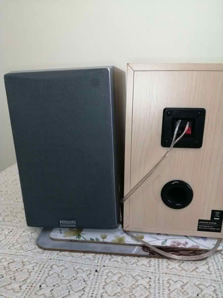 Photo of free Pair of speakers, (Holbrook DE56) #1