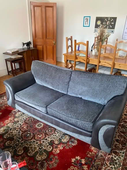 Photo of free Dark grey couch (Glasgow Woodlands G3) #1