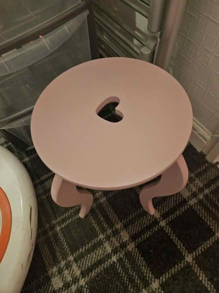 Photo of free Children's Heart Chair (SK14) #2