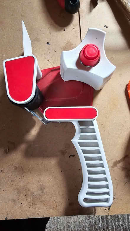 Photo of free Packing guns (Mytchett GU14) #2