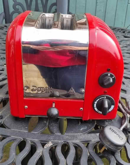Photo of free Duality toaster NEEDS REFURBISHING (Croham CR2) #1