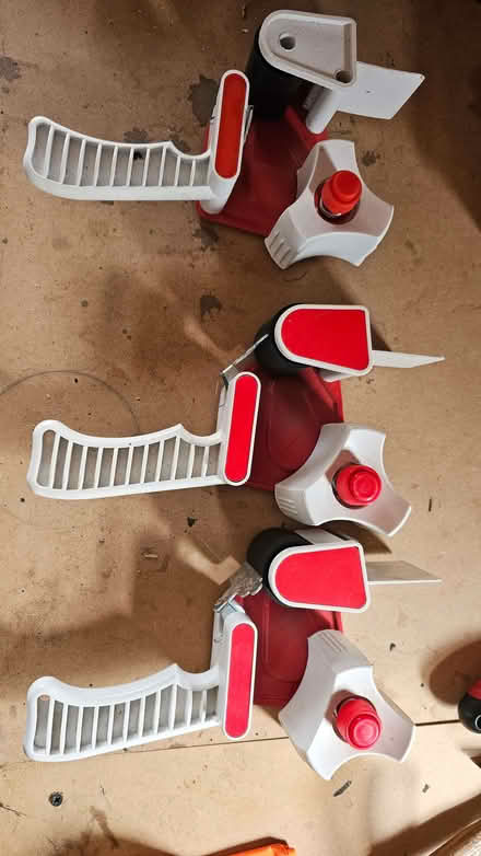 Photo of free Packing guns (Mytchett GU14) #1