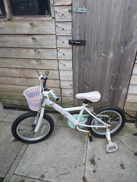Photo of free Girls bike (L30) #1