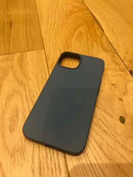 Photo of free Navy blue phone case (Ingatestone CM4) #1