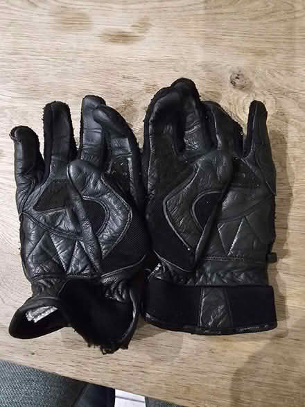 Photo of free Motorcycle/Moped Gloves (NW9) #2