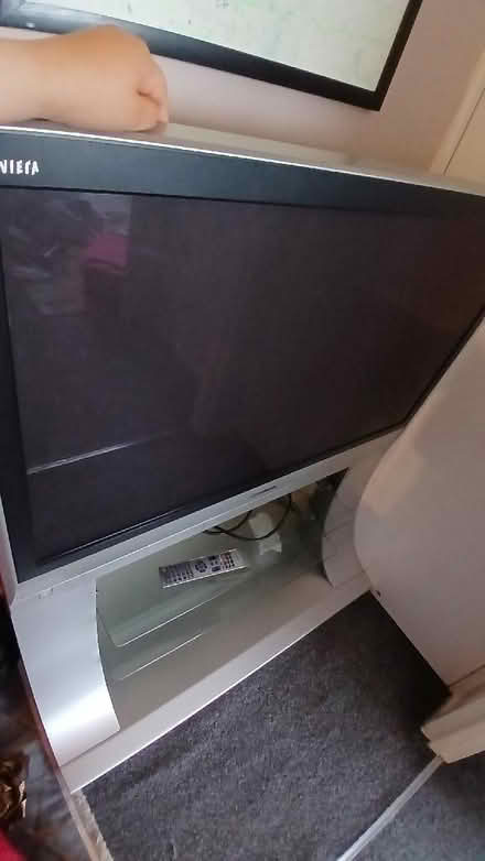 Photo of free TV (Havering Grange RM3) #3
