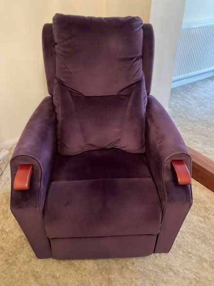 Photo of free rise & recliner chair (Orpington BR6) #1