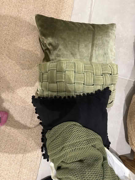 Photo of free Cushion cover, pillow and throw (SE20) #1