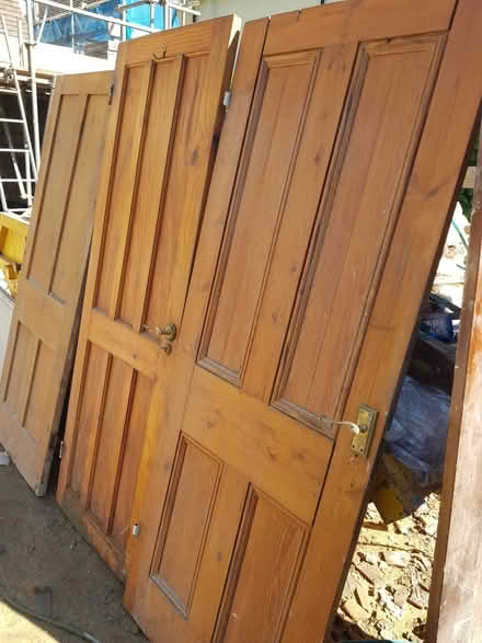 Photo of free 8 internal doors (Top Amersham HP6) #1